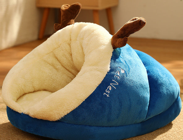 Semi-enclosed Fleece Reindeer Dog Nesting Bed in Blue